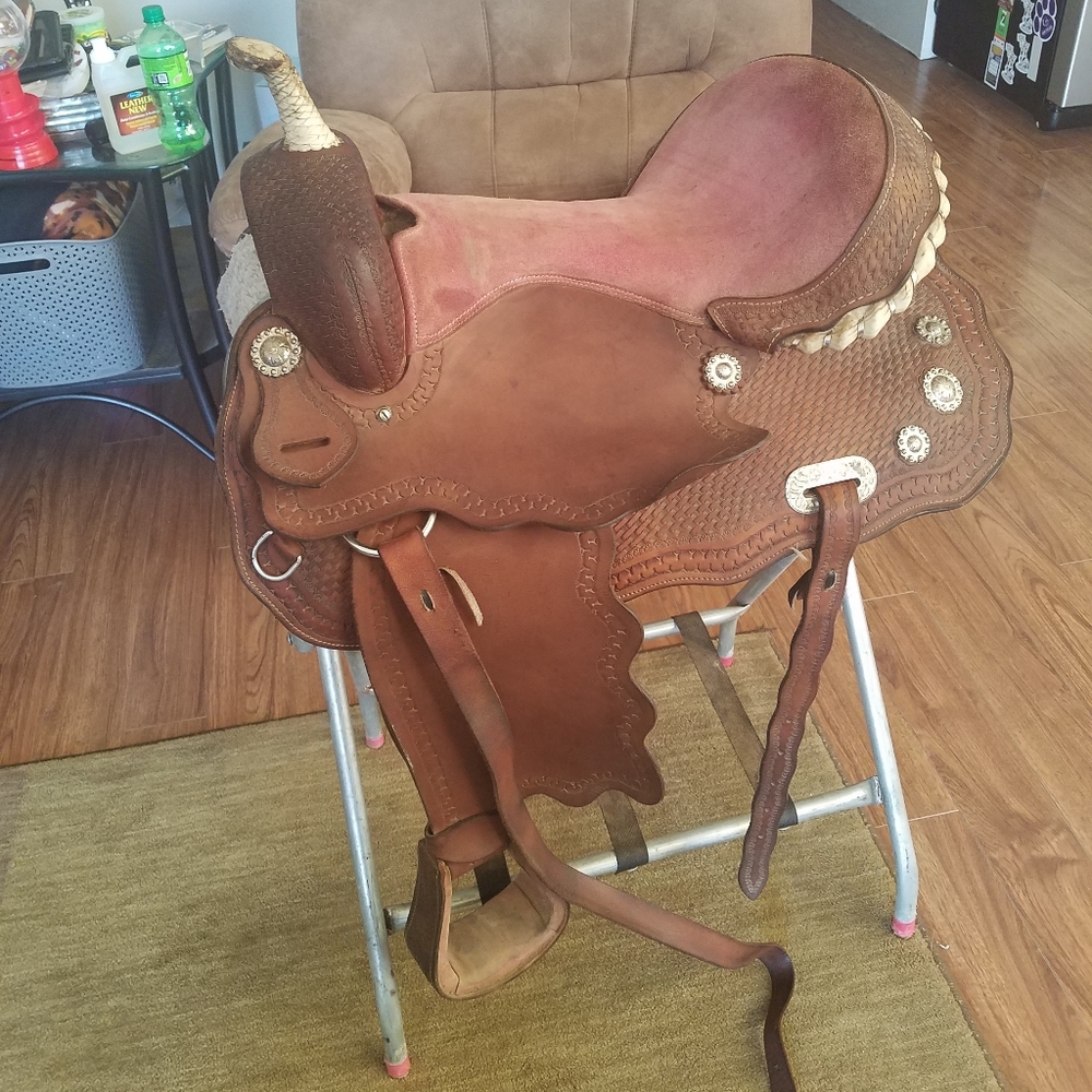 16" FQHB barrel saddle